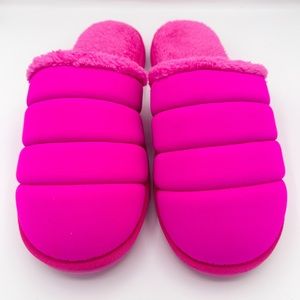 Wondershop Neon Pink Billie Puffer Slippers